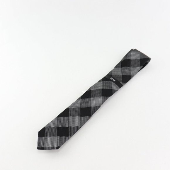 Bloomingdale's Other - Bloomingdale's The Men's Store, Black and White Plaid Men's Silk Neck Tie NWT